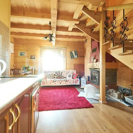 Domek Nad Mlynowka * 乔乔洛